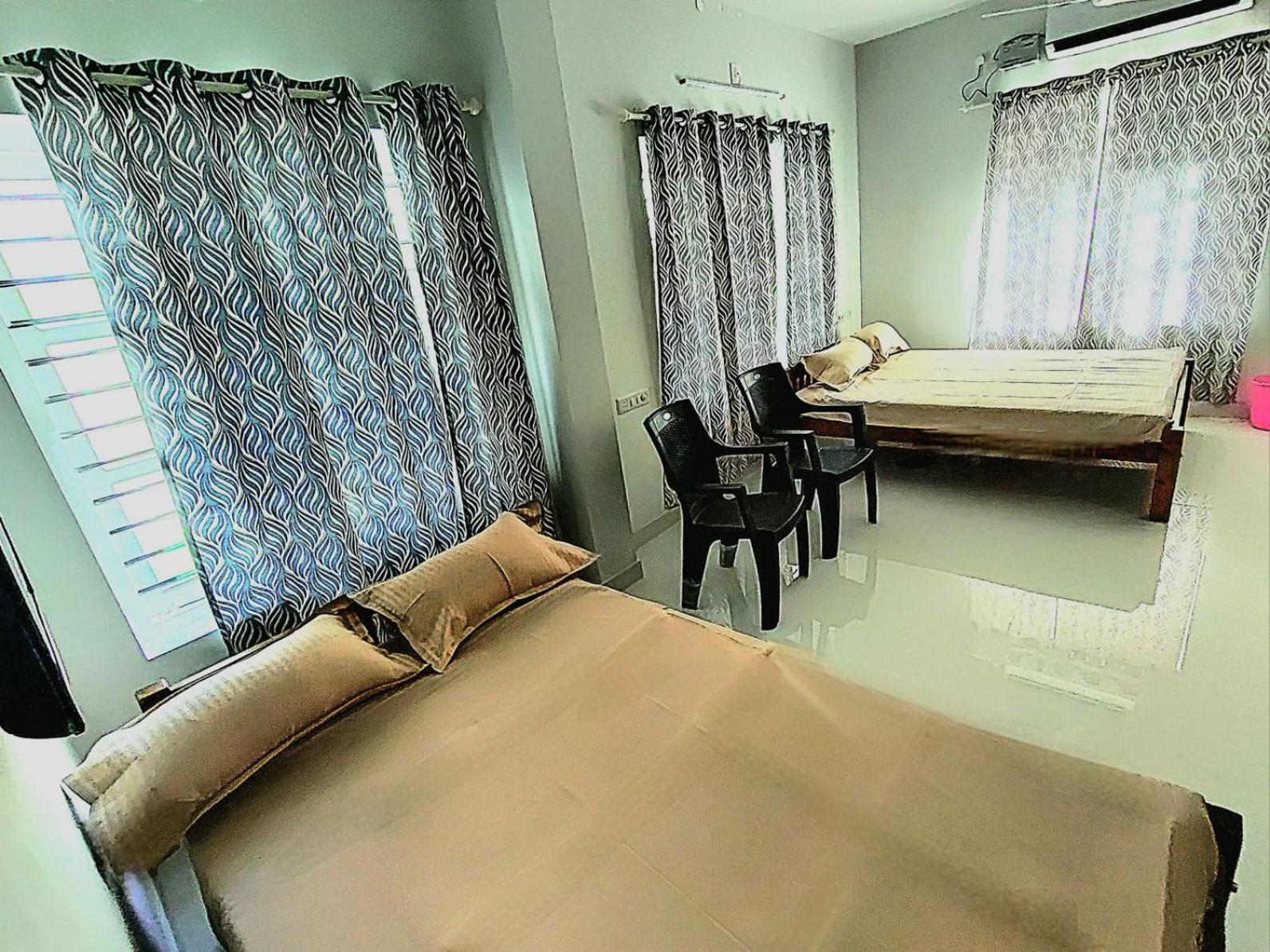 Sivasarass Rooms Thiruvananthapuram Exteriör bild